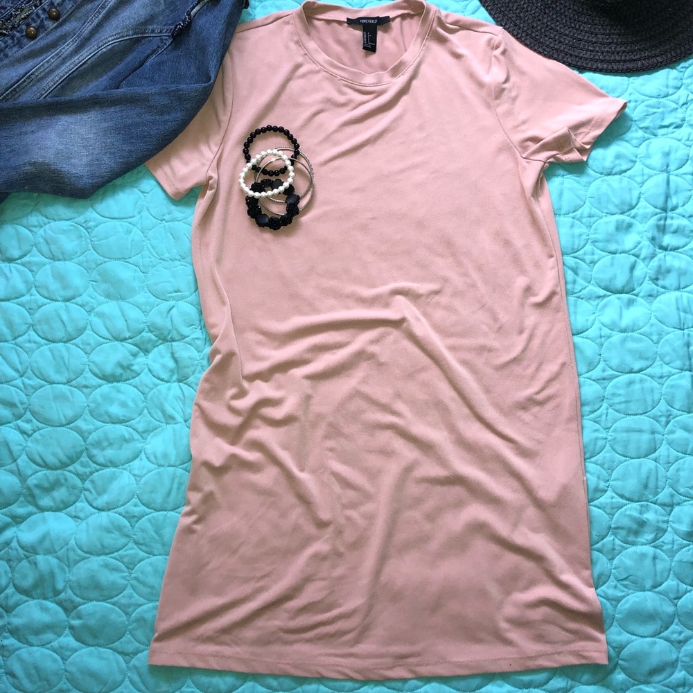 T-shirt dress